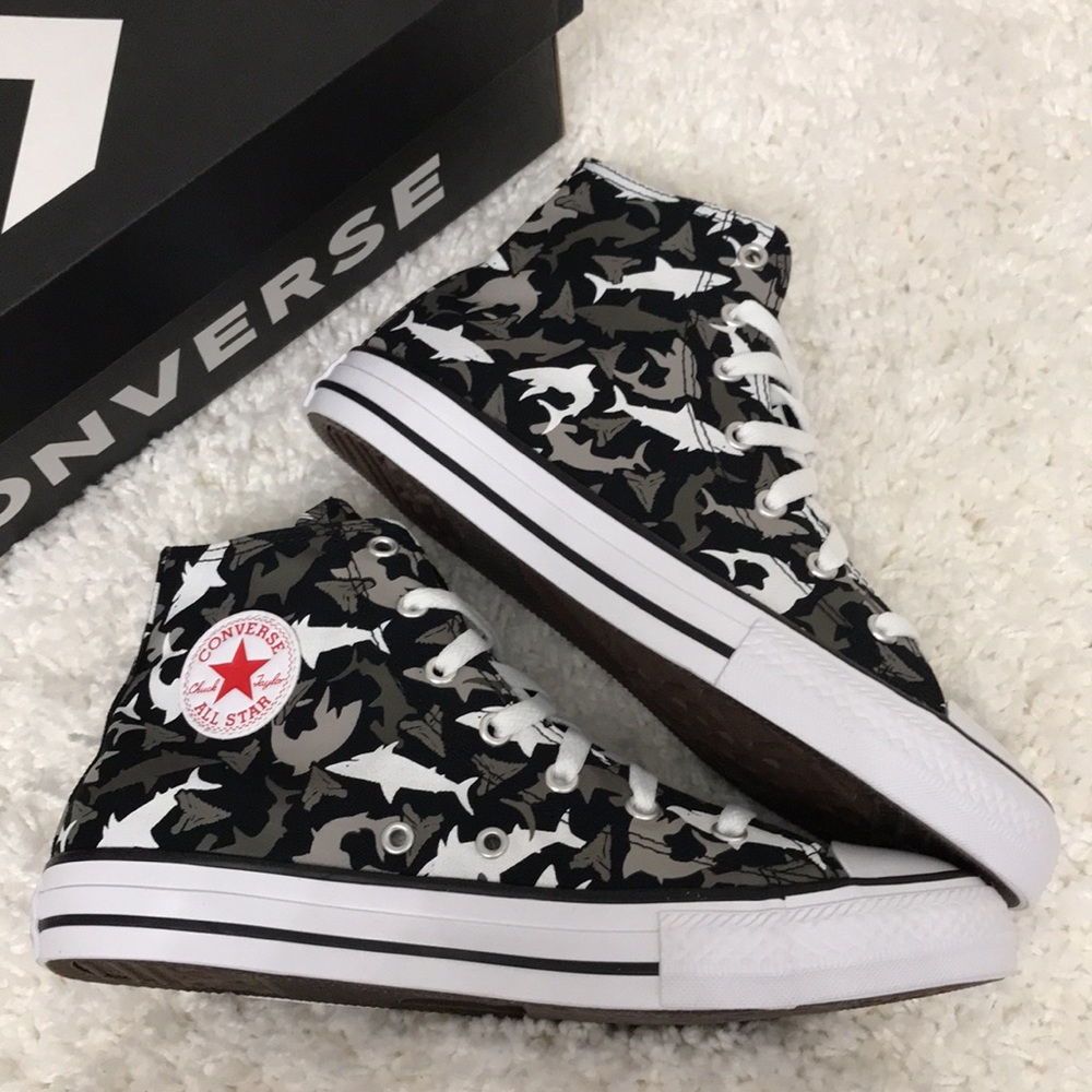 CONVERSE CTAS HIGH TOP BRAND NEW - Picture 7 of 8